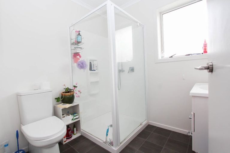 Photo of property in 77 Chiefs Court, Hamilton East, Hamilton, 3216