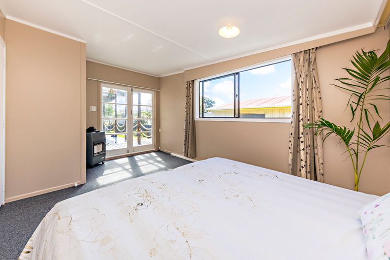 Photo of property in 218 Maunsell Road, Port Waikato, Tuakau, 2695