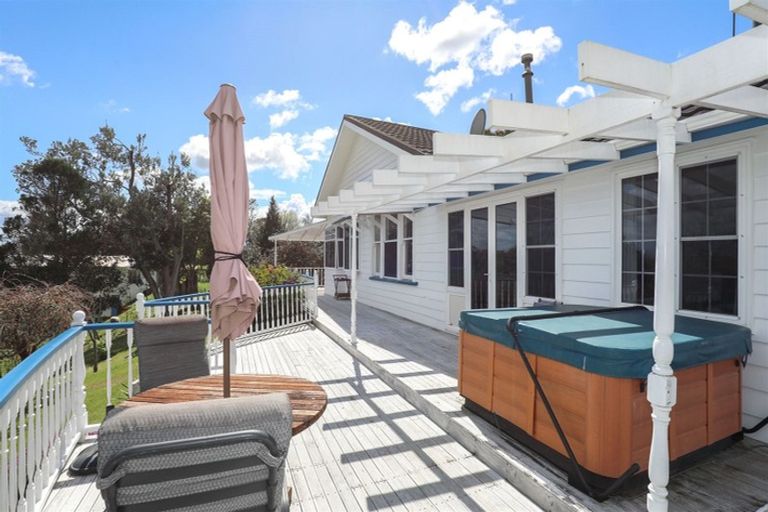 Photo of property in 14 Hillside Heights Road, Huntly, 3771