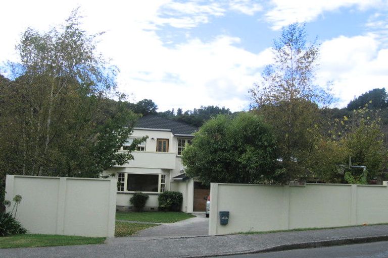 Photo of property in 69 Blue Mountains Road, Pinehaven, Upper Hutt, 5019