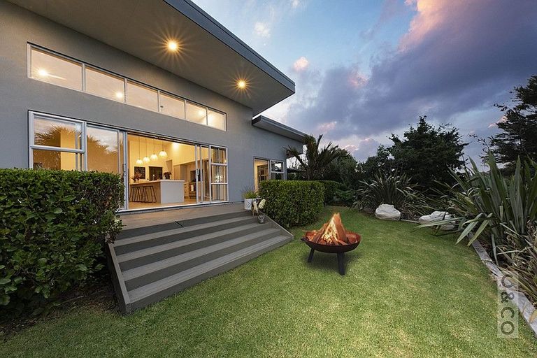 Photo of property in 10 The Rise, Waimauku, 0812