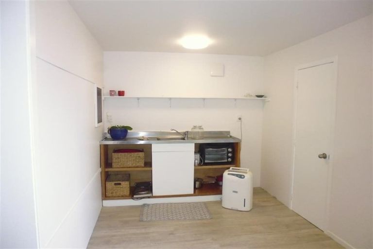 Photo of property in 1 Miromiro Road, Normandale, Lower Hutt, 5010