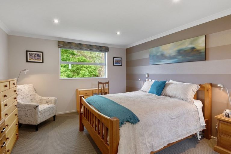 Photo of property in 6a Gleneagles Terrace, Ilam, Christchurch, 8053