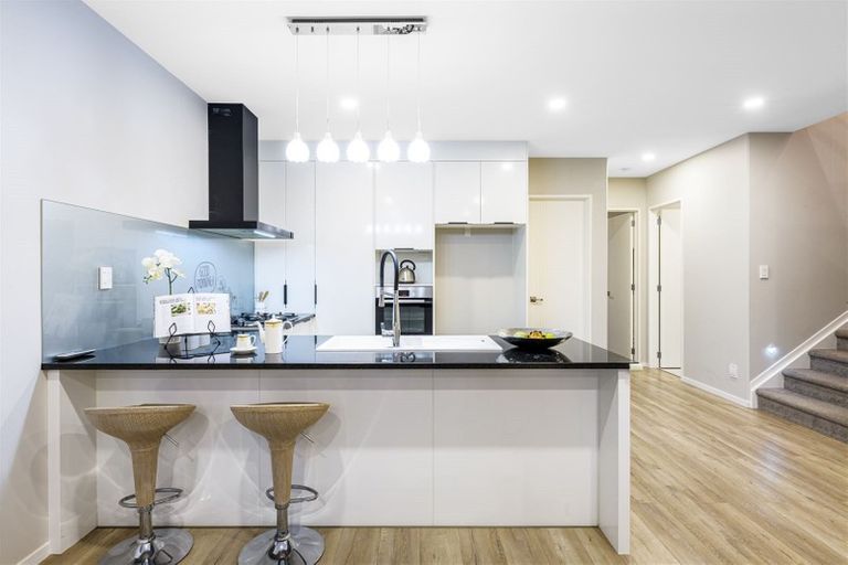 Photo of property in 18 Kano Way, Hobsonville, Auckland, 0616