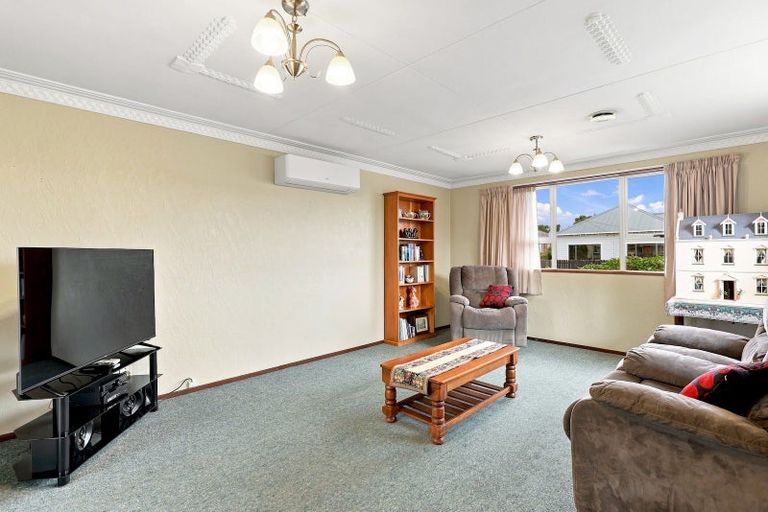 Photo of property in 17 Freyberg Street, Saint Kilda, Dunedin, 9012