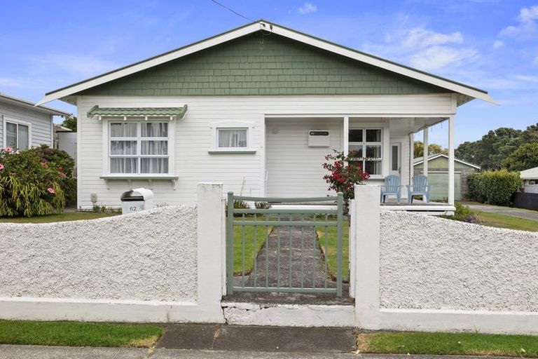 Photo of property in 62 Record Street, Fitzroy, New Plymouth, 4312