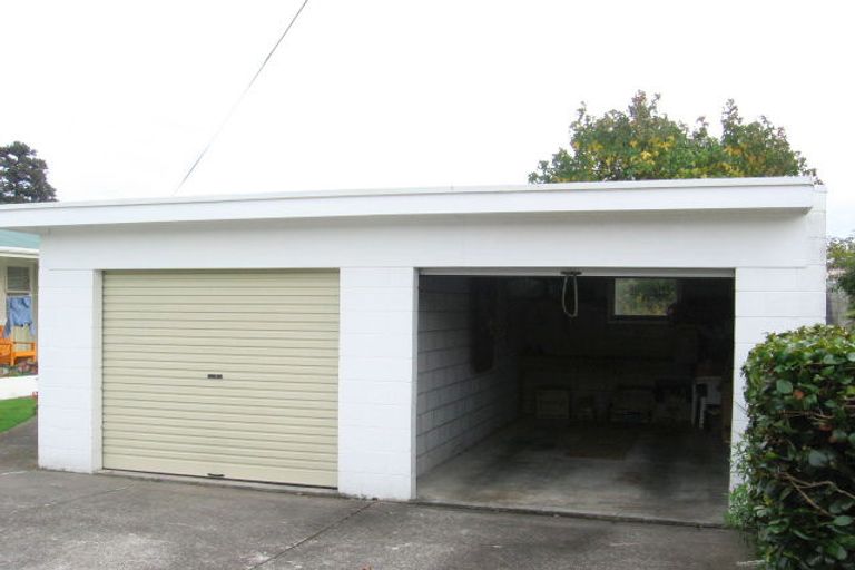 Photo of property in 25a Brasell Street, Fairfield, Lower Hutt, 5011