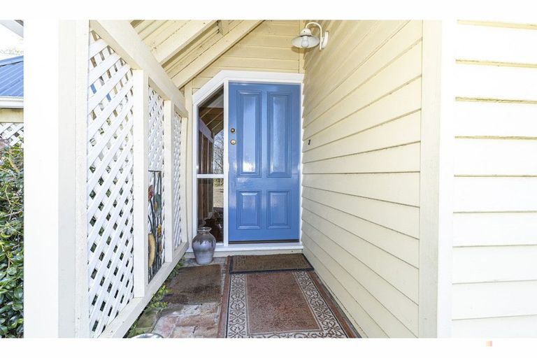 Photo of property in 104 School Road, Pleasant Valley, Geraldine, 7991