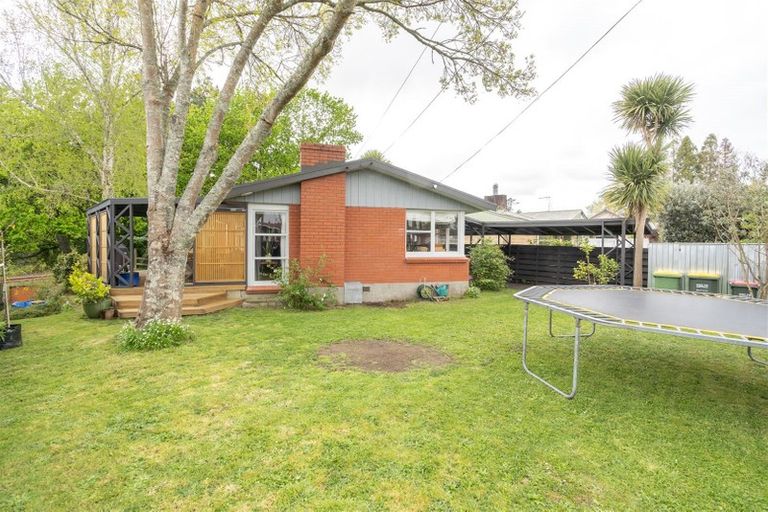 Photo of property in 19 Eton Drive, Hillcrest, Hamilton, 3216