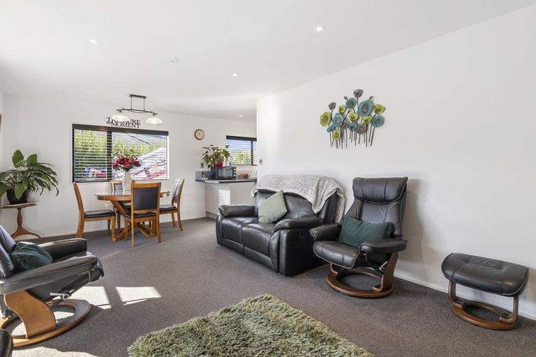 Photo of property in 17a Martin Avenue, Wakefield, 7025