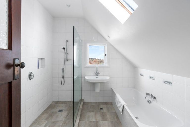 Photo of property in 620 Highgate, Maori Hill, Dunedin, 9010