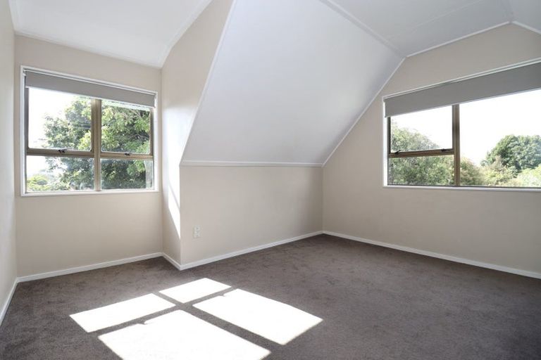 Photo of property in 1/5 Rosca Lane, Sunnyhills, Auckland, 2010