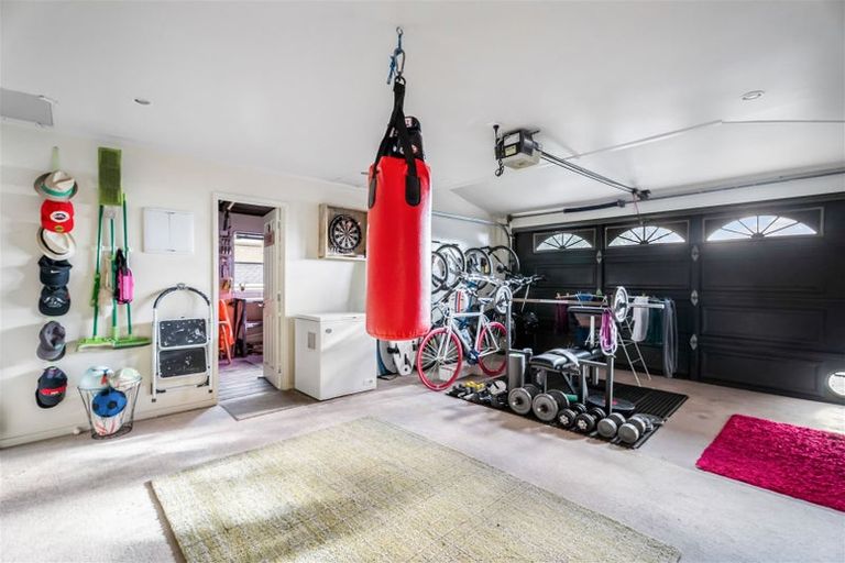 Photo of property in 1183 Whangaparaoa Road, Gulf Harbour, Whangaparaoa, 0930