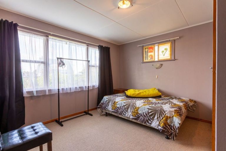 Photo of property in 3 Gertrude Street, Dannevirke, 4930