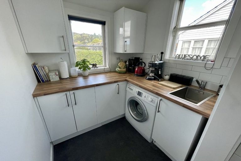 Photo of property in 38 Pilcher Crescent, Naenae, Lower Hutt, 5011