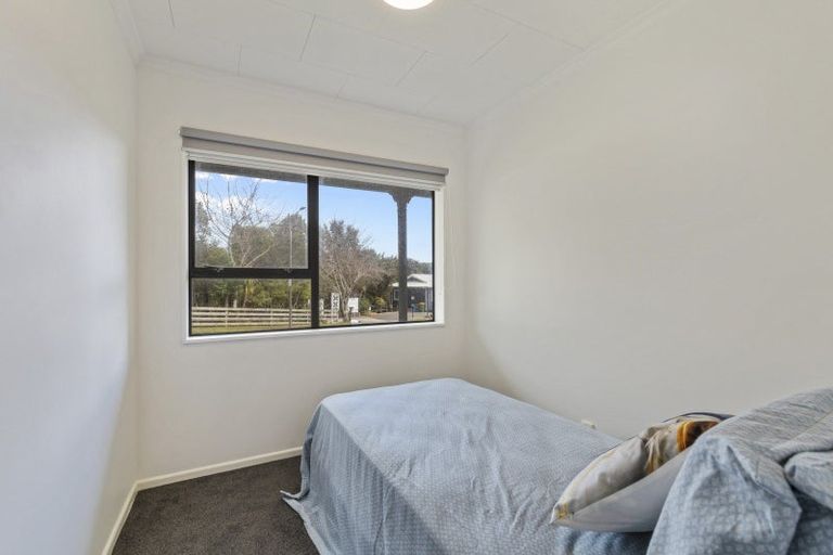 Photo of property in 2 Squire Place, Blagdon, New Plymouth, 4310