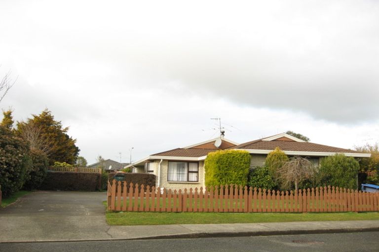 Photo of property in 128 Kildare Drive, Waikiwi, Invercargill, 9810