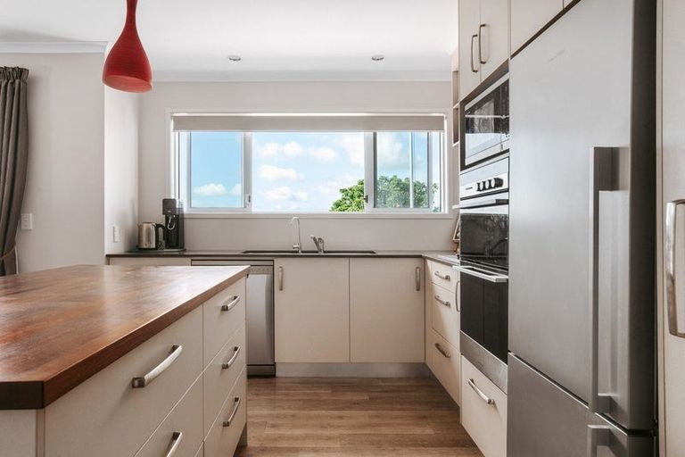 Photo of property in 17 Lynley Park Drive, Omokoroa, 3114