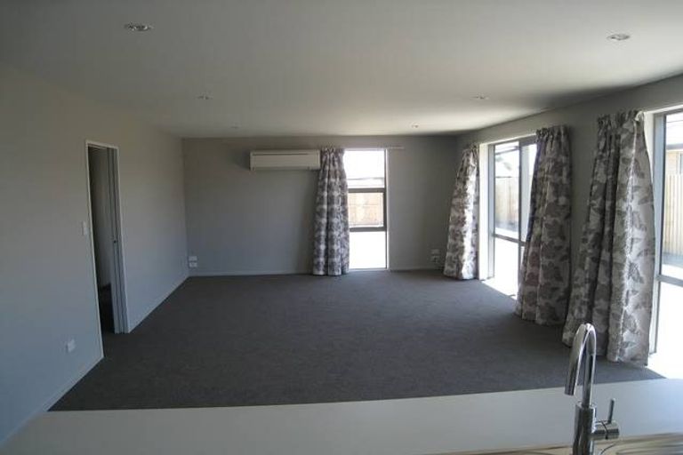 Photo of property in 92 Beaumont Drive, Rolleston, 7614