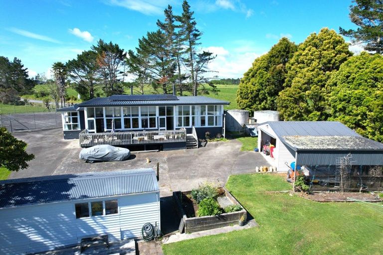 Photo of property in Ex Ararua Primary School, 1823 Ararua Road, Ararua, Matakohe, 0594