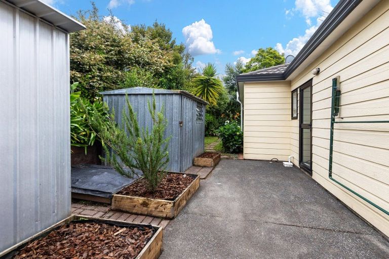 Photo of property in 446f West Coast Road, Glen Eden, Auckland, 0602