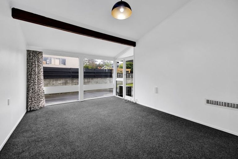 Photo of property in 6 Climie Crescent, Hawera, 4610