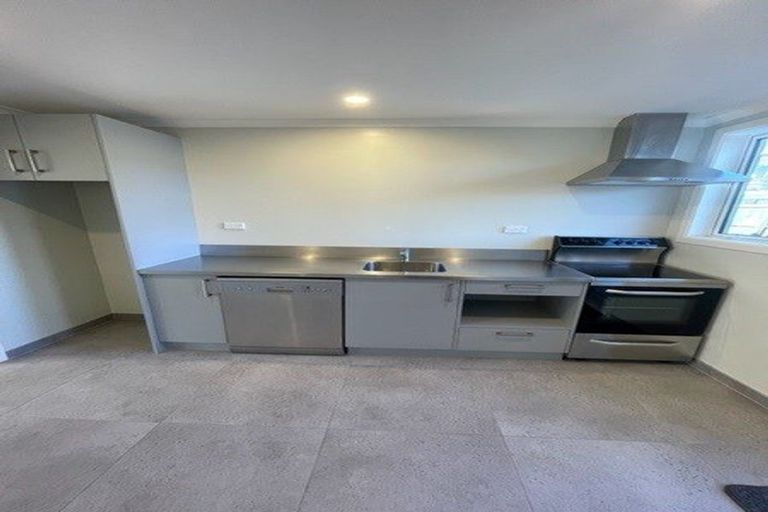 Photo of property in 5/25 Newnham Terrace, Upper Riccarton, Christchurch, 8041