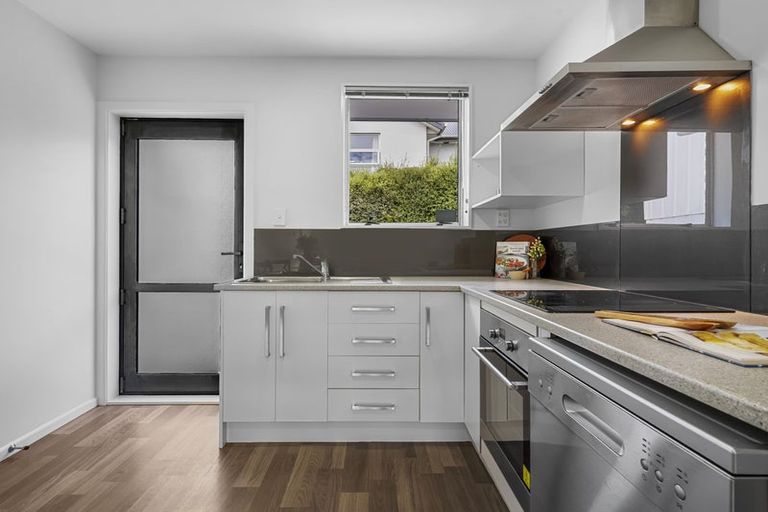 Photo of property in 2/541 Barbadoes Street, Edgeware, Christchurch, 8013