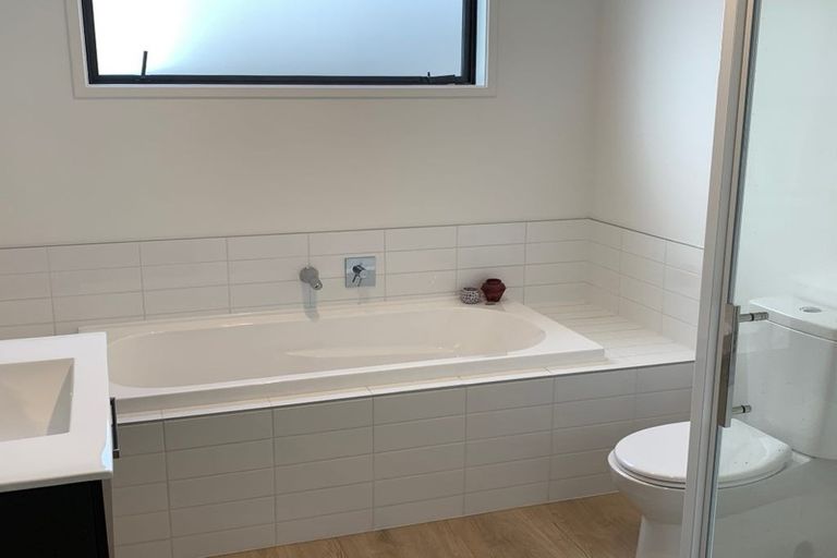 Photo of property in 23 Red Cottage Drive, Lake Hayes, Queenstown, 9304