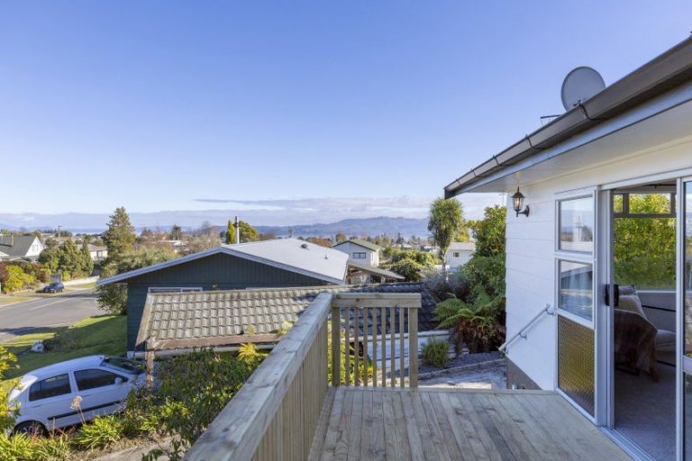 Photo of property in 52 Hyde Avenue, Richmond Heights, Taupo, 3330