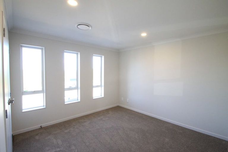 Photo of property in 13 Maka Terrace, Orewa, 0931