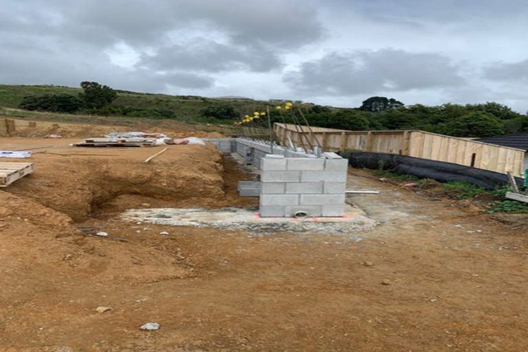 Photo of property in 63 Leathem Crescent, Pokeno, 2402