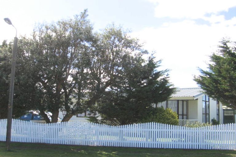 Photo of property in 31 Thomas Place, Foxton Beach, Foxton, 4815