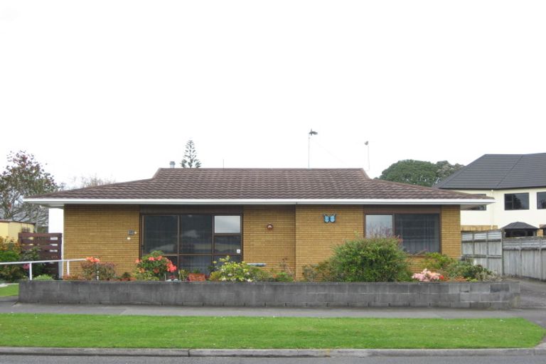 Photo of property in 3/33 Wallath Road, Westown, New Plymouth, 4310