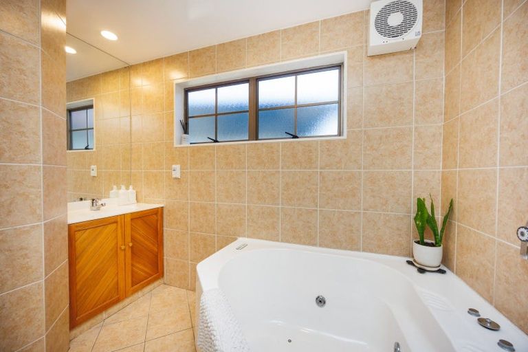 Photo of property in 141 Oxford Street, Ashhurst, 4810