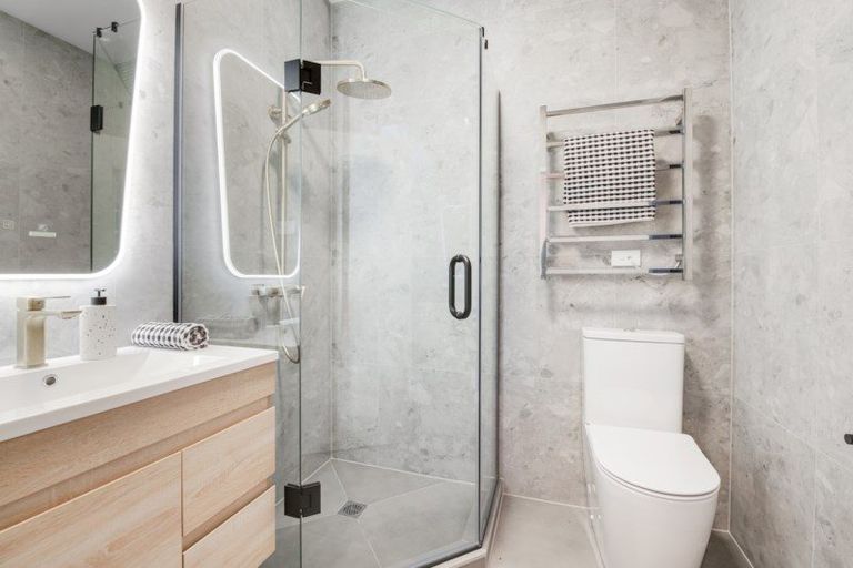 Photo of property in 26b Gulf Harbour Drive, Gulf Harbour, Whangaparaoa, 0930