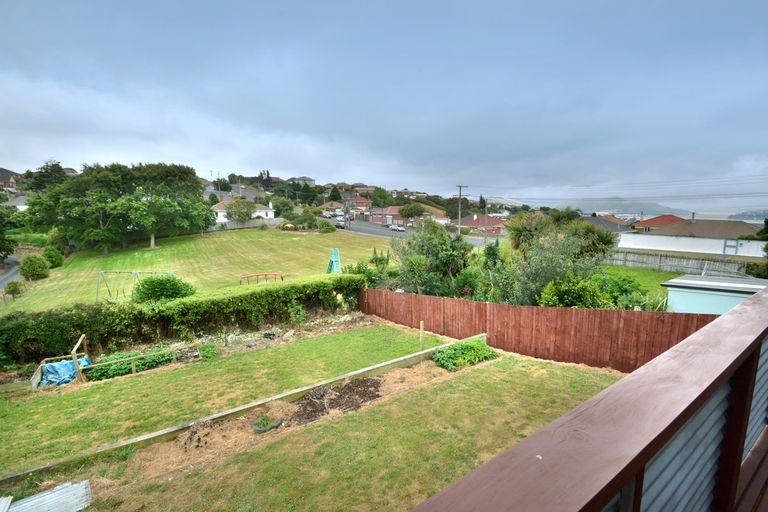 Photo of property in 4 Milford Avenue, Calton Hill, Dunedin, 9012