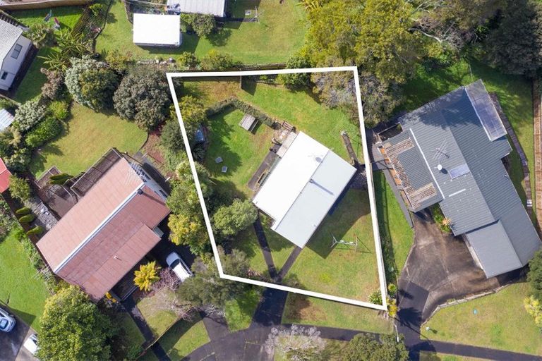 Photo of property in 17 Elizabeth Drive, West Harbour, Auckland, 0618