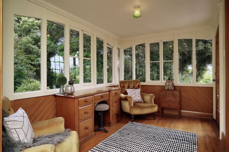 Photo of property in 8 Hackthorne Road, Cashmere, Christchurch, 8022