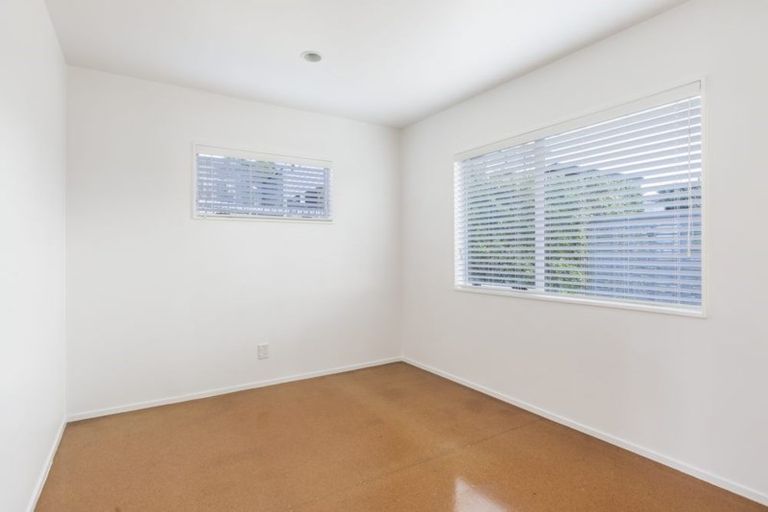 Photo of property in 12 North West Anchorage, Omaha, 0986