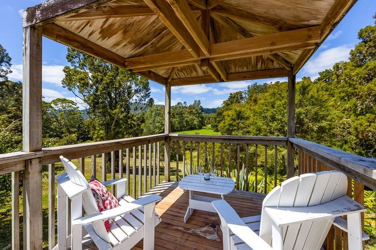 Photo of property in 997 Woodcocks Road, Kaipara Flats, Warkworth, 0981