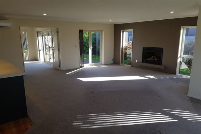 Photo of property in 31 Oakwood Drive, Rangiora, 7400