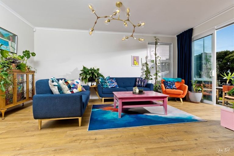 Photo of property in 86 Bomb Point Drive, Hobsonville, Auckland, 0616