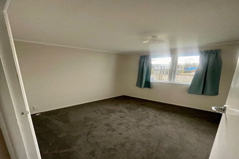 Photo of property in 22 Clendon Place, Manurewa, Auckland, 2102