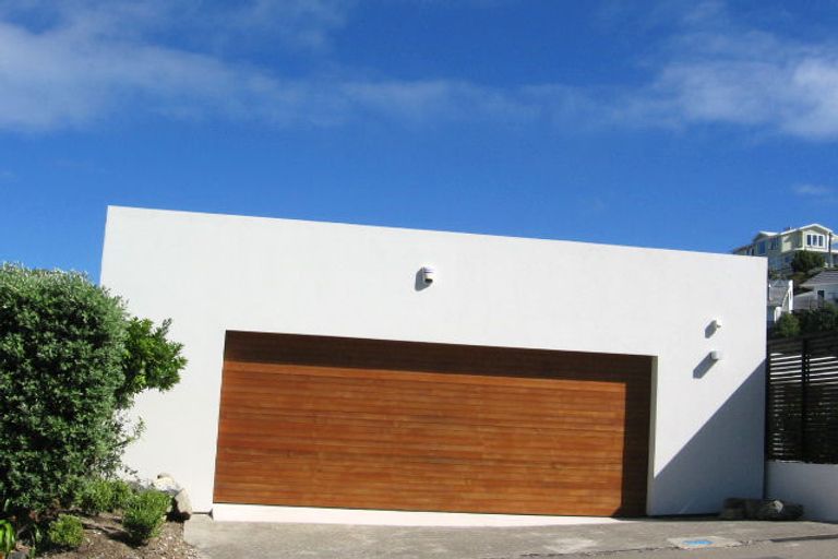 Photo of property in 16 Rama Crescent, Khandallah, Wellington, 6035