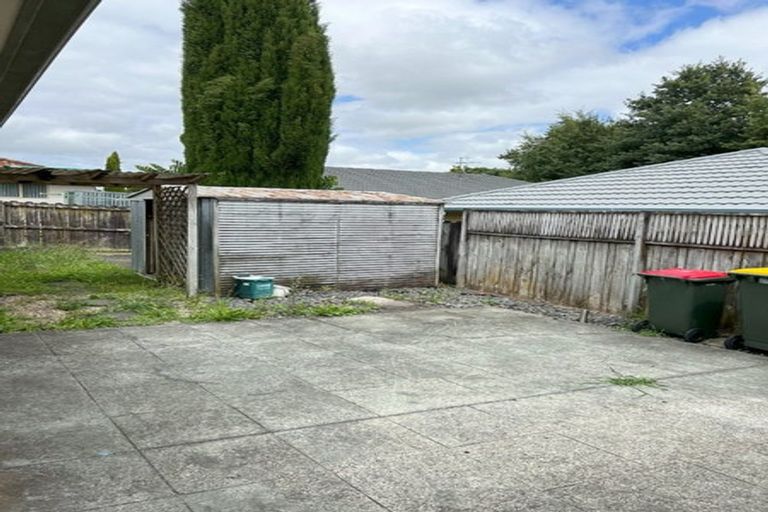 Photo of property in 51 Carisbrook Crescent, Papakura, 2110