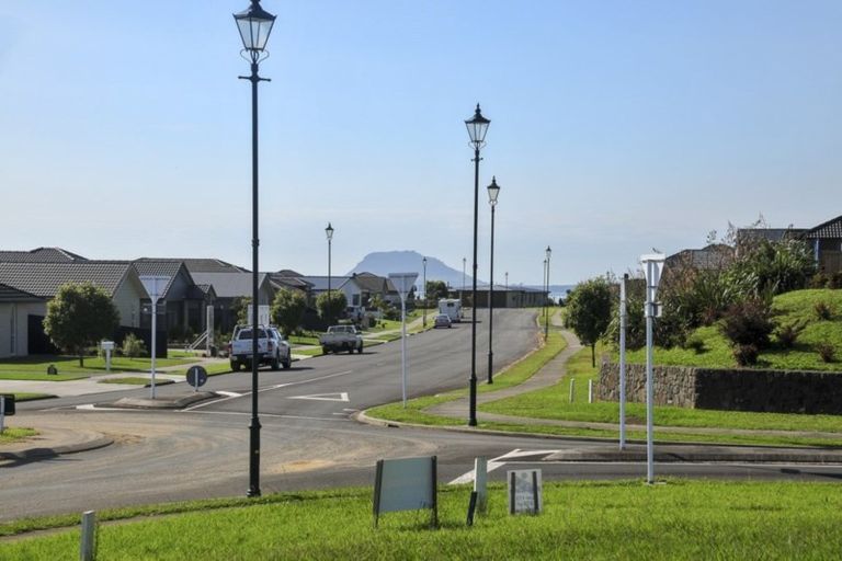 Photo of property in 28 Lynley Park Drive, Omokoroa, 3114