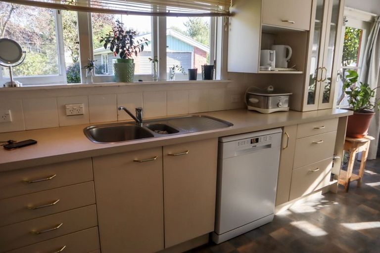 Photo of property in 3 Barclay Place, Burwood, Christchurch, 8061