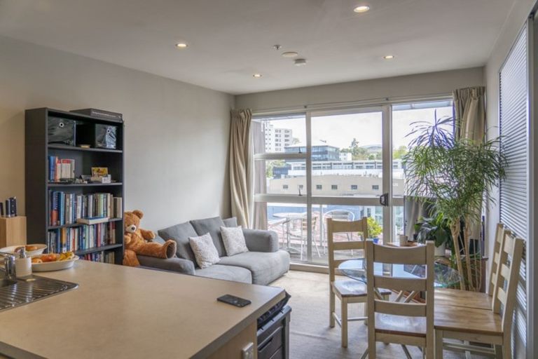 Photo of property in 1/143g Carlton Gore Road, Newmarket, Auckland, 1023