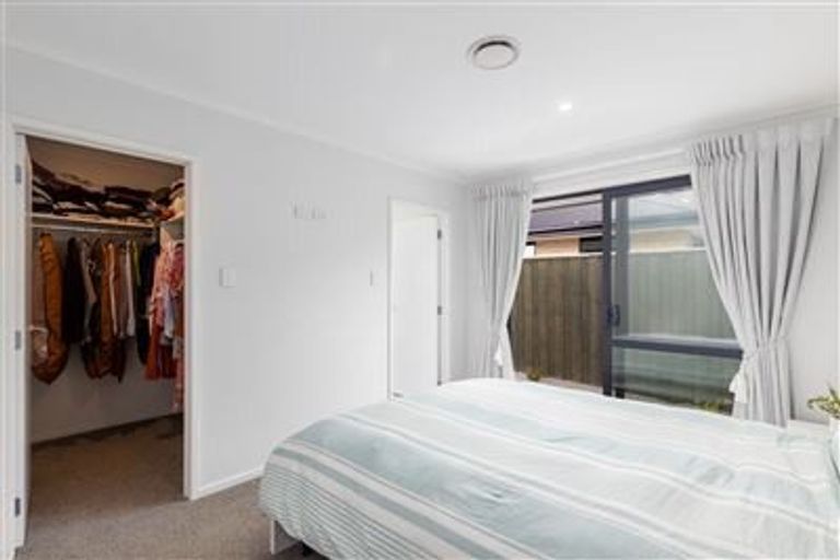 Photo of property in 16 Northmoor Boulevard, Rolleston, 7615